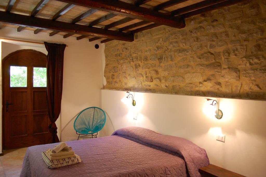 Double Room,680376939:JPEG